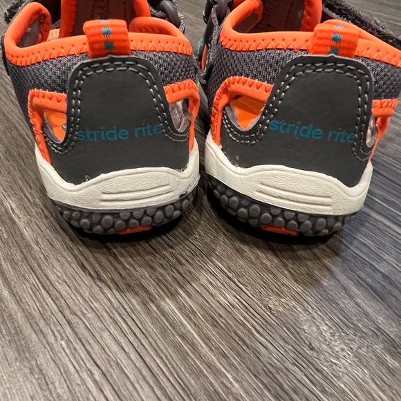 Stride rite baby shoes - Picture 3 of 4